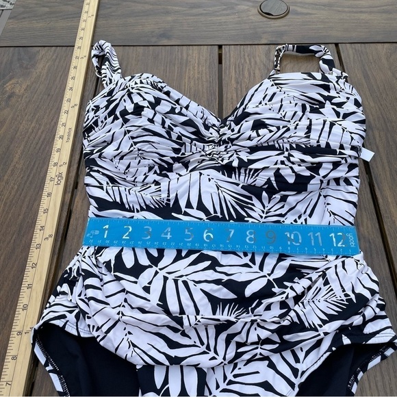 Bleu by Rod Beattie Plus Size Urban Oasis Printed One-Piece Swimsuit  16 W - Picture 12 of 13